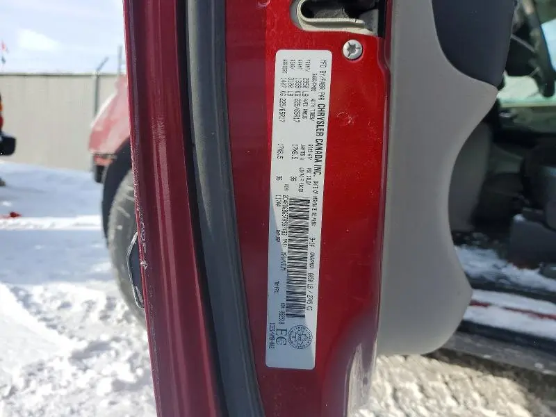 2015 DODGE GRAND CARAVAN SE  