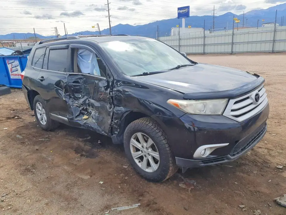 2011 TOYOTA HIGHLANDER BASE  
