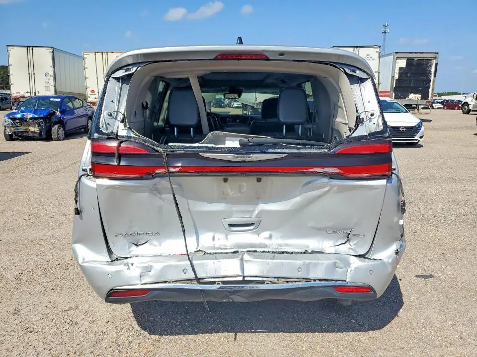 2023 CHRYSLER PACIFICA LIMITED  