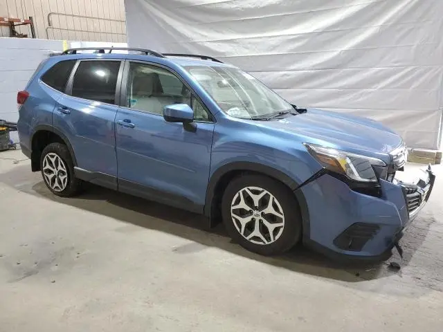 2022 SUBARU FORESTER PREMIUM  