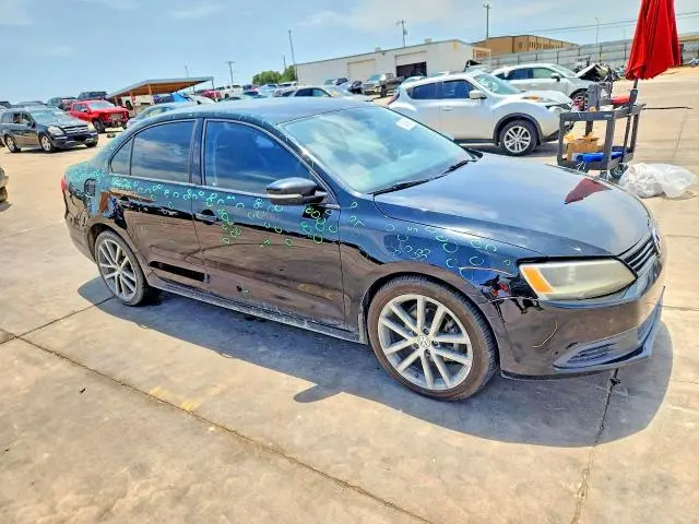 2014 VOLKSWAGEN JETTA SE  