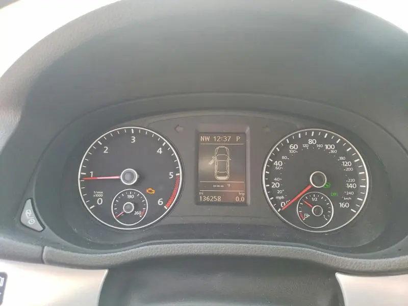 2013 VOLKSWAGEN PASSAT SE  