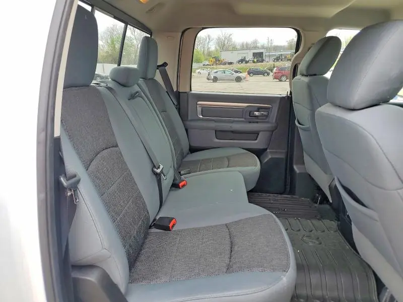 2014 RAM 1500 SLT  