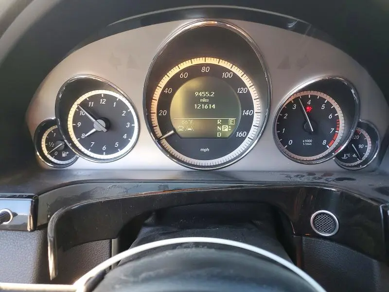 2011 MERCEDES-BENZ E 550  