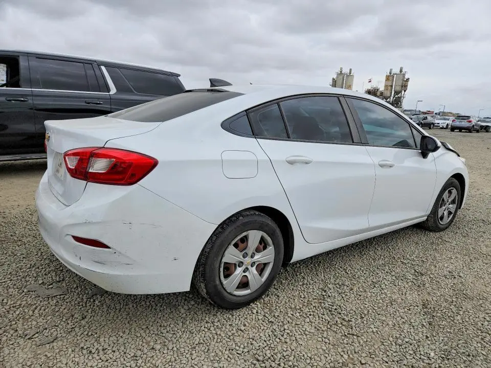 2018 CHEVROLET CRUZE LS  