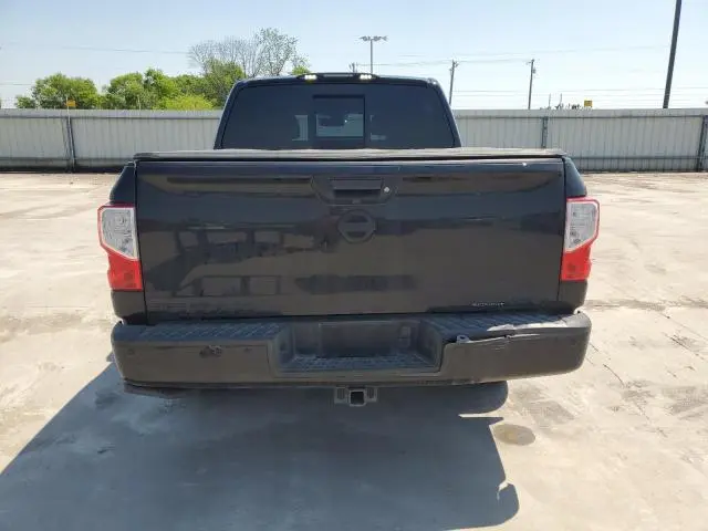 2018 NISSAN TITAN SV  