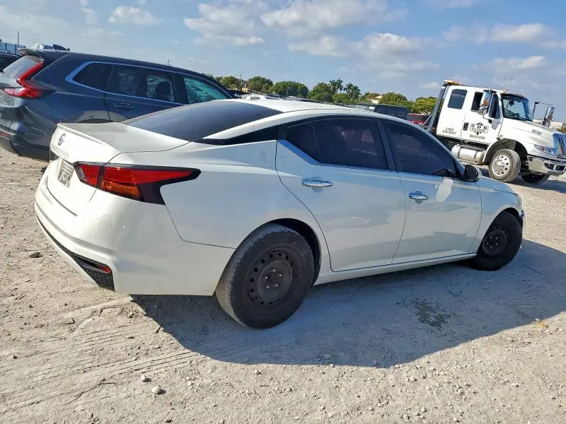 2019 NISSAN ALTIMA S  