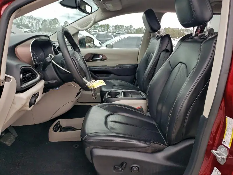 2020 CHRYSLER VOYAGER LXI  
