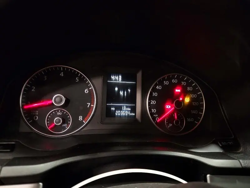 2010 VOLKSWAGEN JETTA LIMITED  