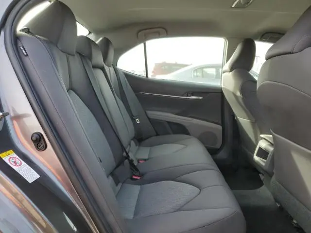 2018 TOYOTA CAMRY LE  