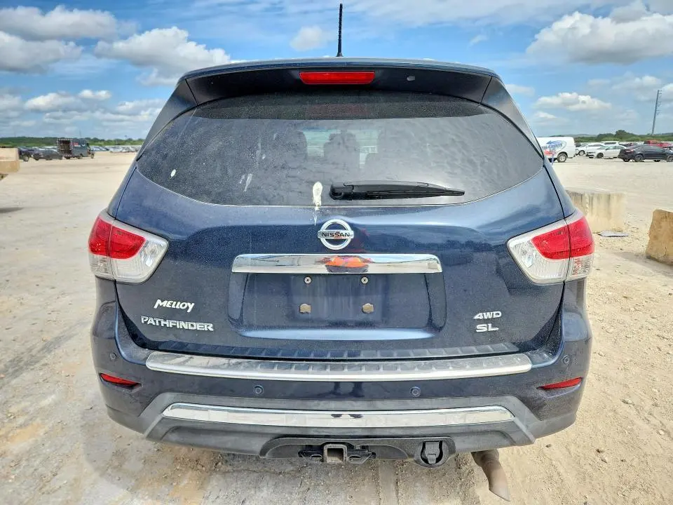 2015 NISSAN PATHFINDER SL  