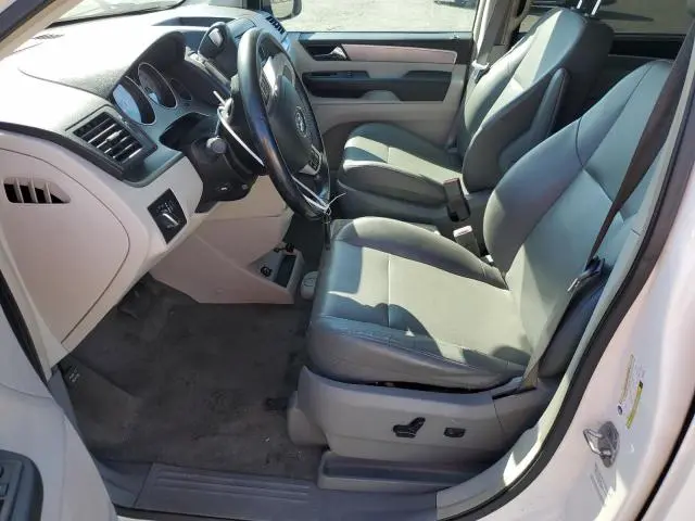 2012 VOLKSWAGEN ROUTAN SE  