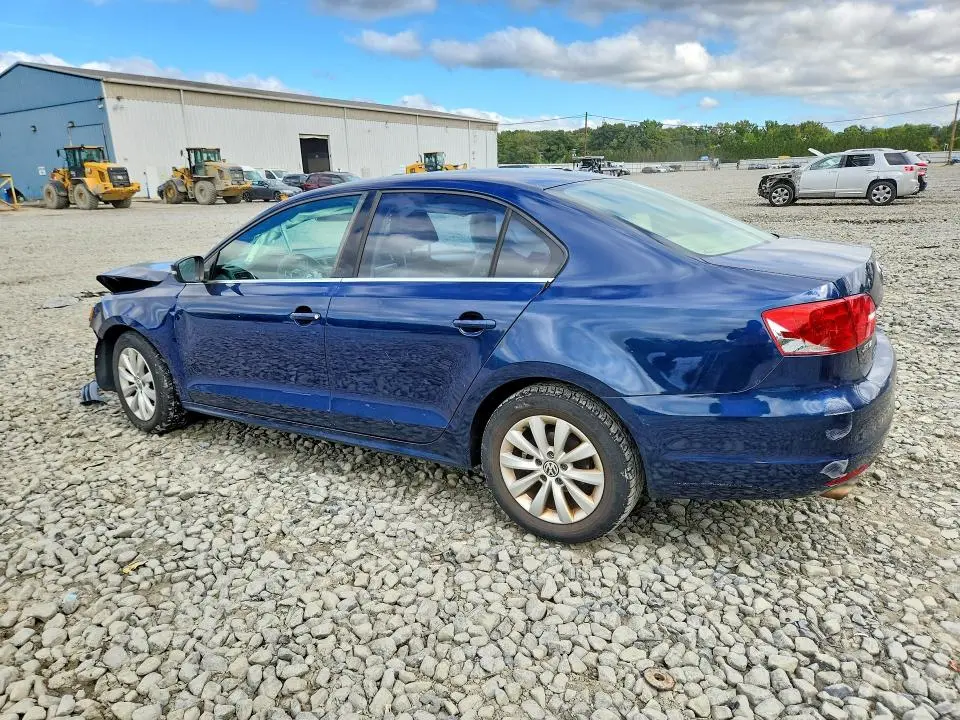 2013 VOLKSWAGEN JETTA SE  