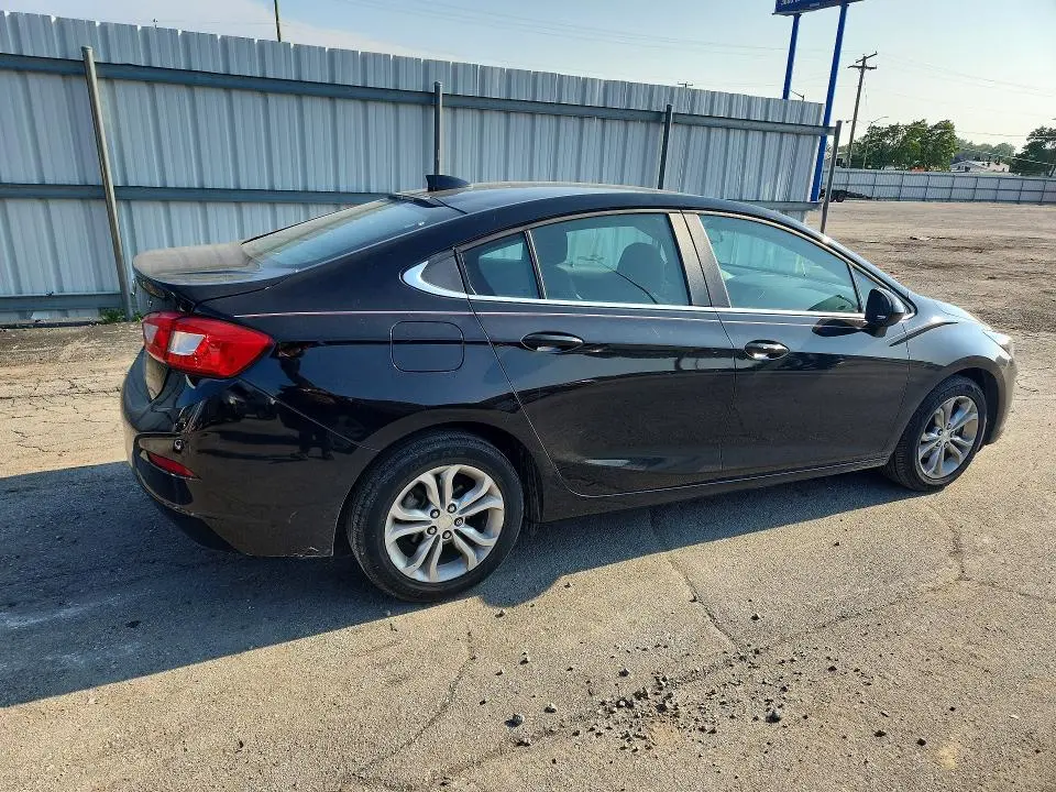 2019 CHEVROLET CRUZE LT  