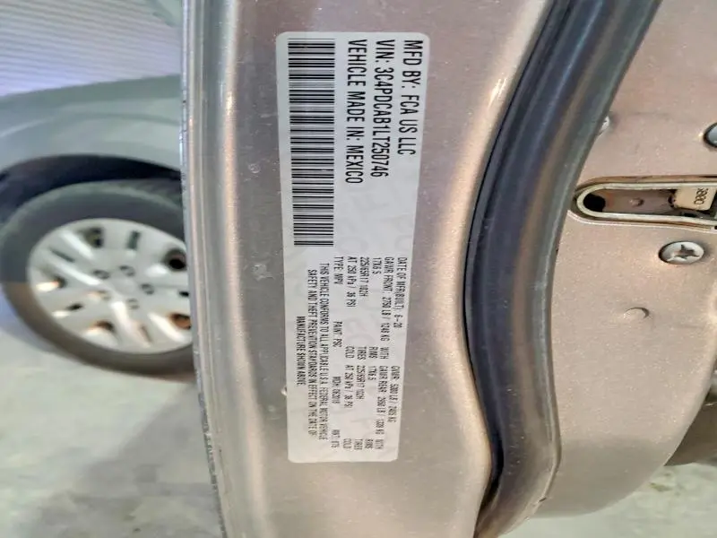 2020 DODGE JOURNEY SE  