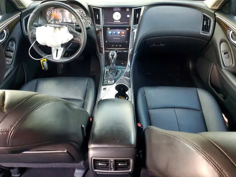 2018 INFINITI Q50 LUXE  