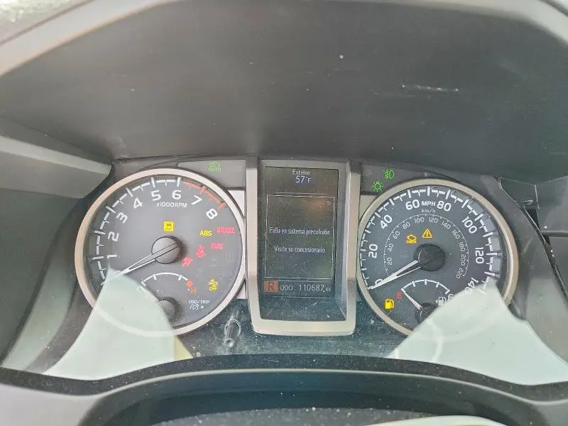 2018 TOYOTA TACOMA SR5 V6  