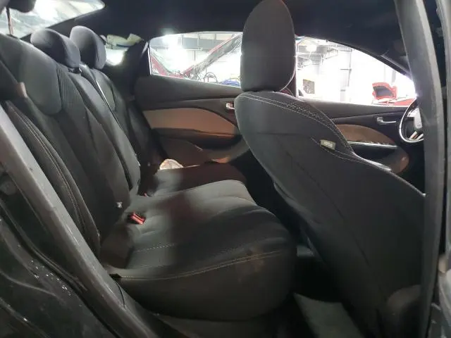 2015 DODGE DART SXT  