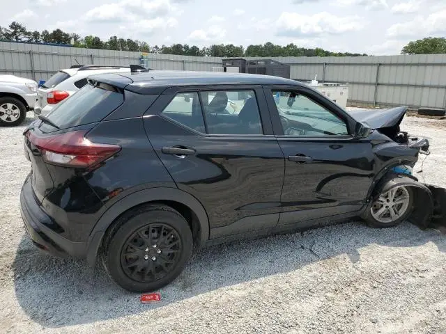 2022 NISSAN KICKS S  