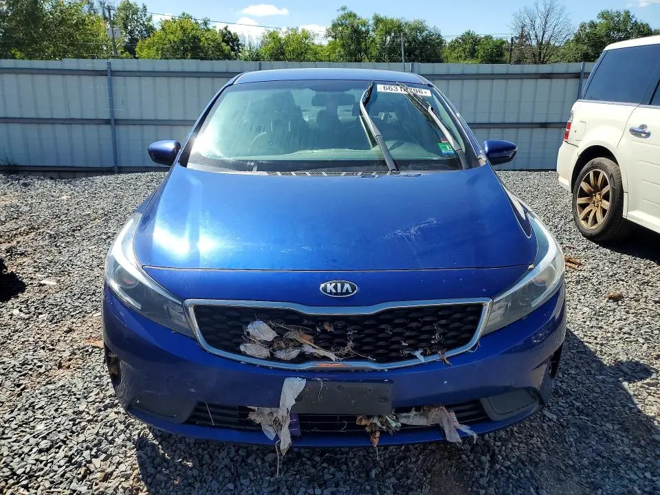 2018 KIA FORTE LX  
