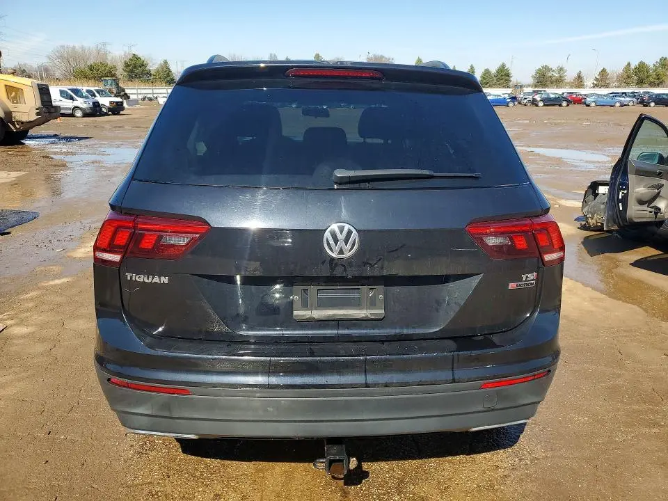 2018 VOLKSWAGEN TIGUAN S  