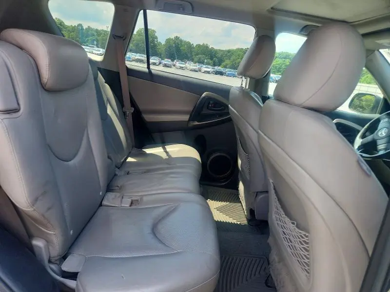 2010 TOYOTA RAV4 LIMITED  