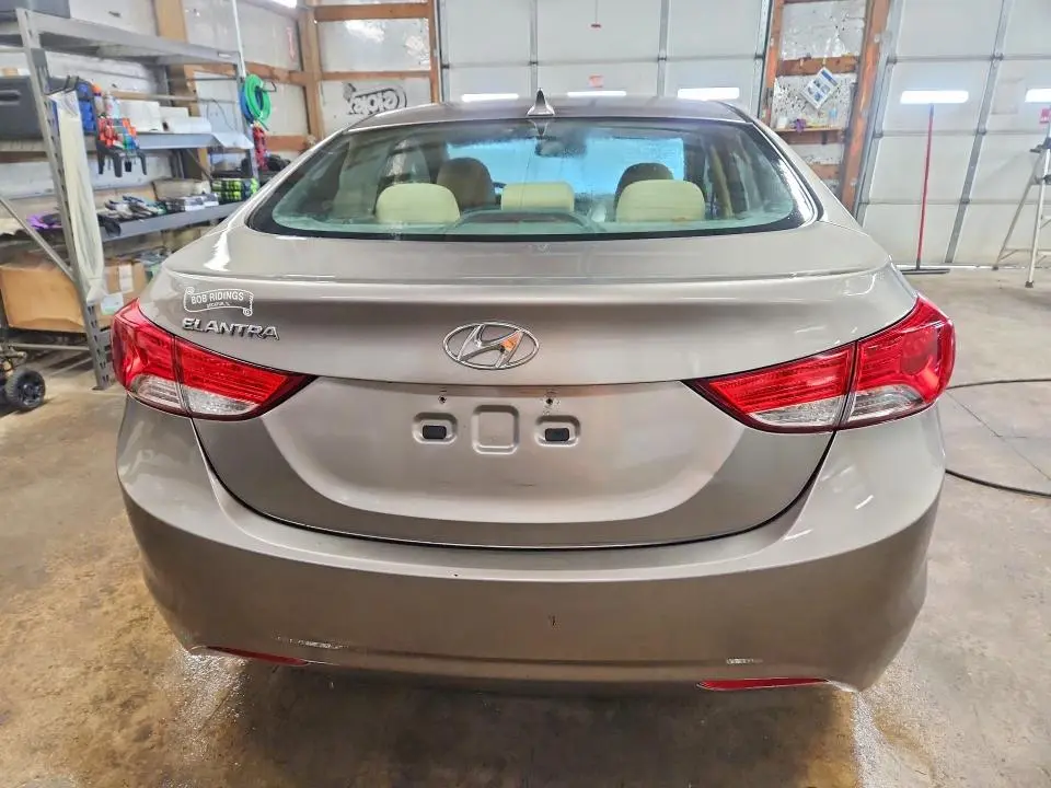 2013 HYUNDAI ELANTRA GLS  