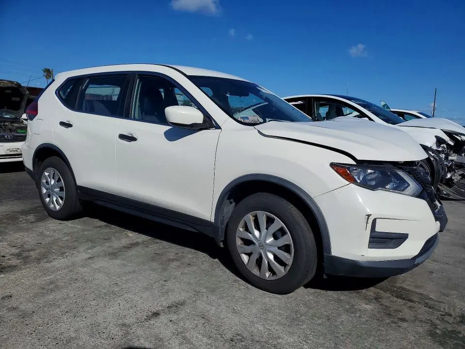 2017 NISSAN ROGUE S  