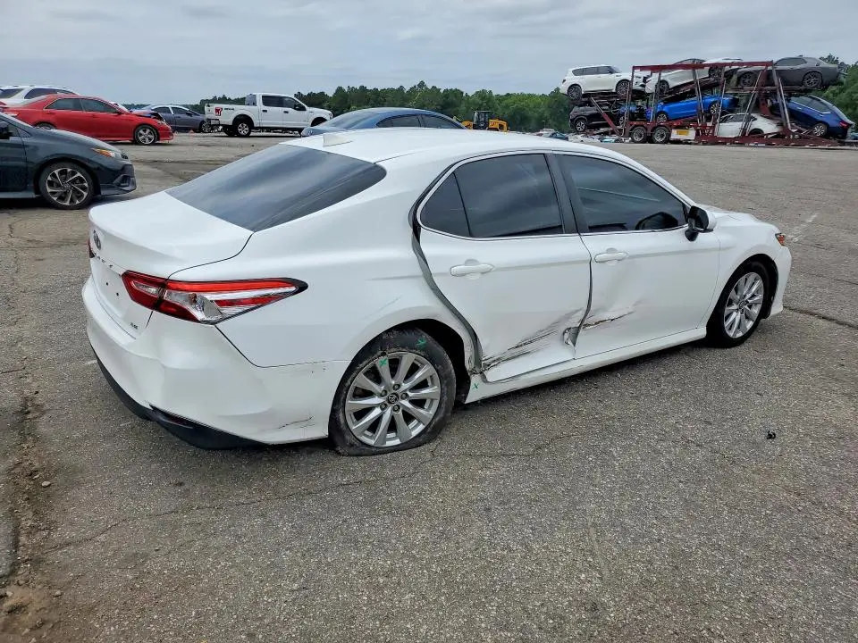 2019 TOYOTA CAMRY LE  