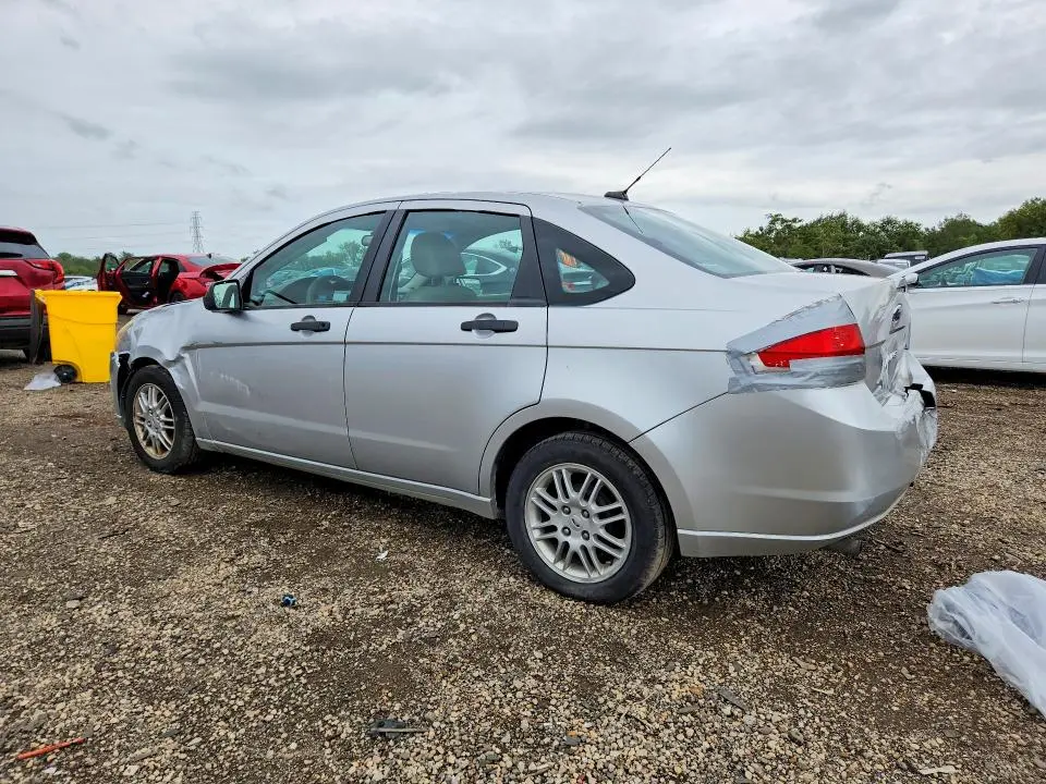 2010 FORD FOCUS SE  