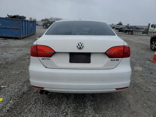 2013 VOLKSWAGEN JETTA SE  