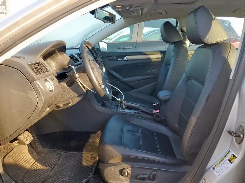 2014 VOLKSWAGEN PASSAT SE  
