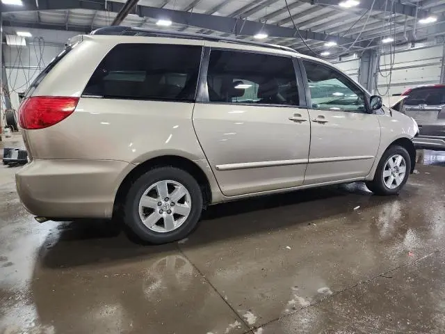 2010 TOYOTA SIENNA CE  