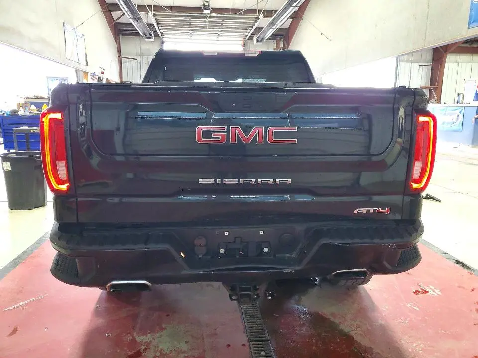 2021 GMC SIERRA K1500 AT4  