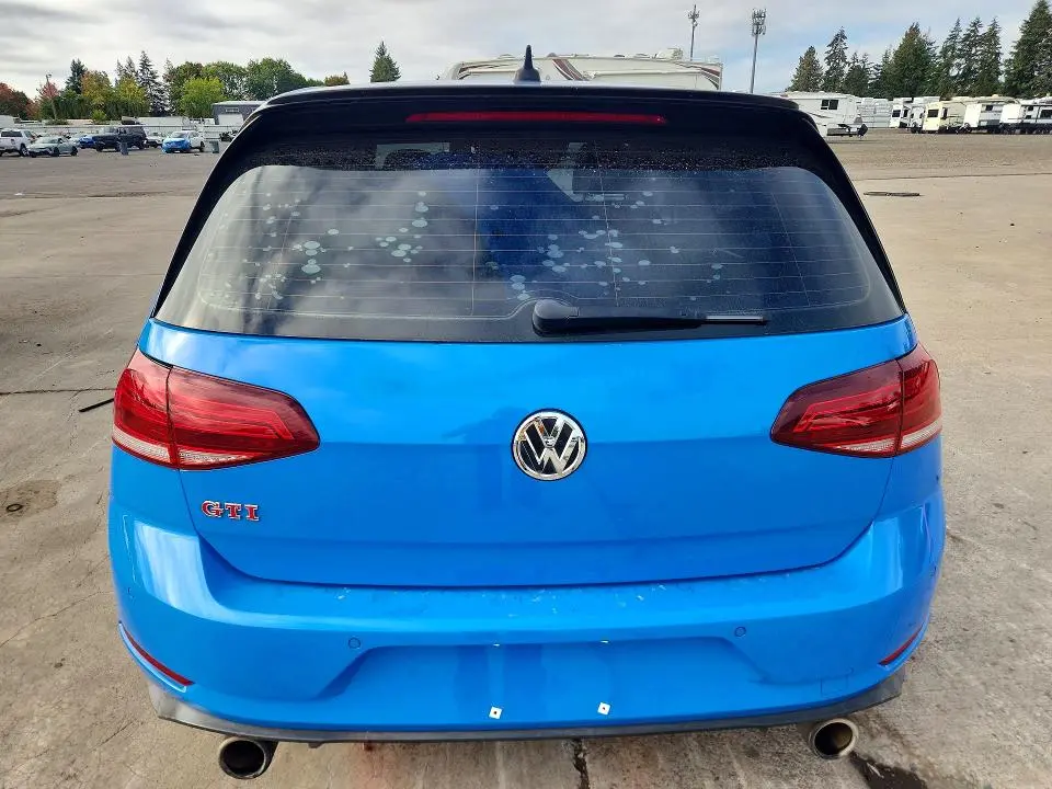 2021 VOLKSWAGEN GTI S  