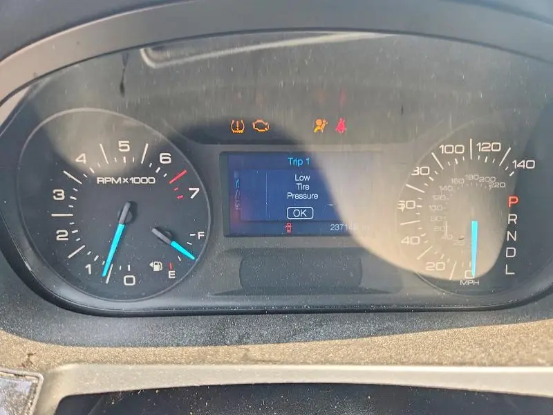2011 FORD EDGE SE  