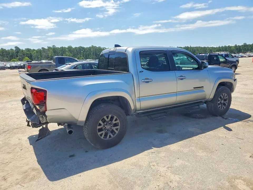2022 TOYOTA TACOMA SR5 V6  