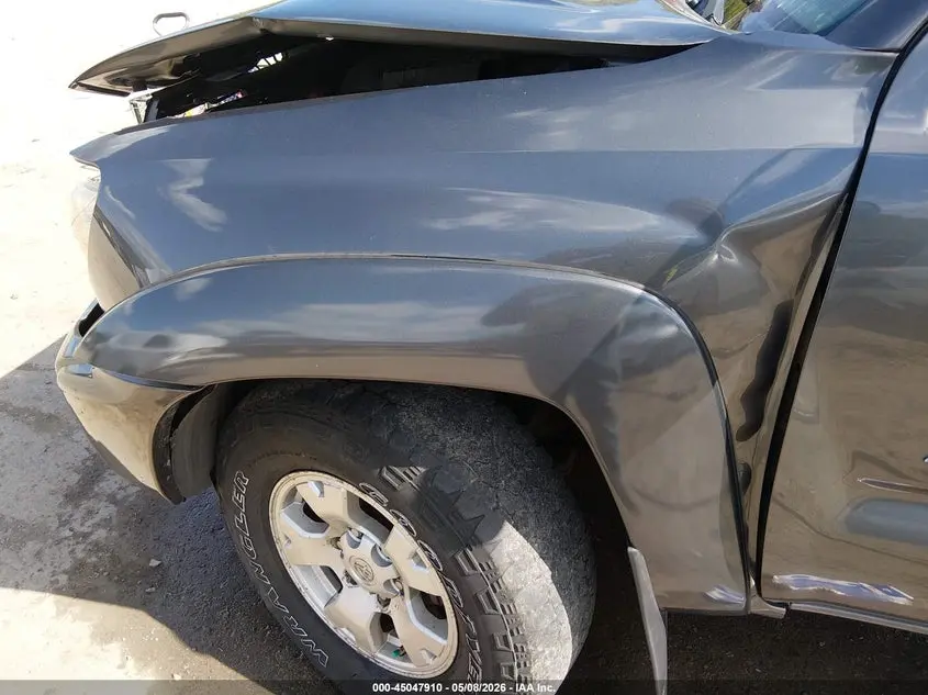 2013 TOYOTA TACOMA BASE V6