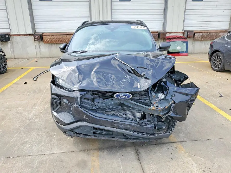 2025 FORD ESCAPE ST LINE  
