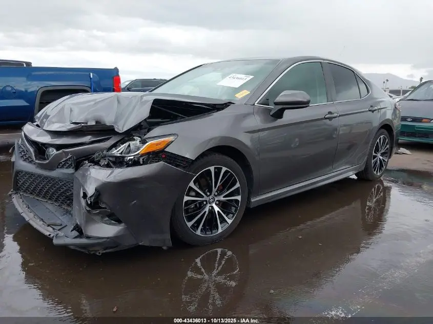 2019 TOYOTA CAMRY SE