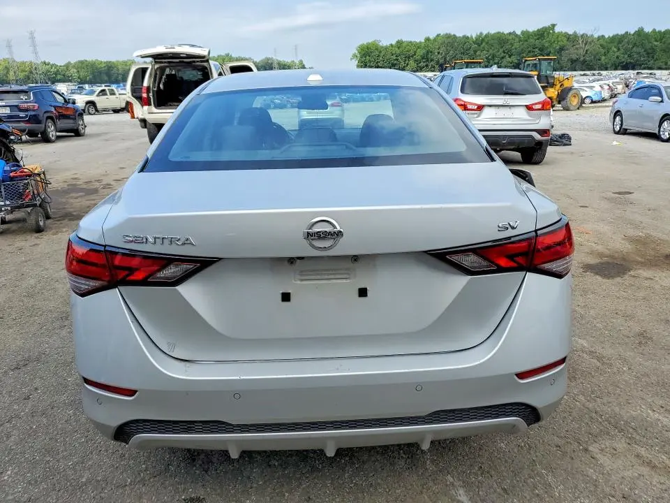 2021 NISSAN SENTRA SV  