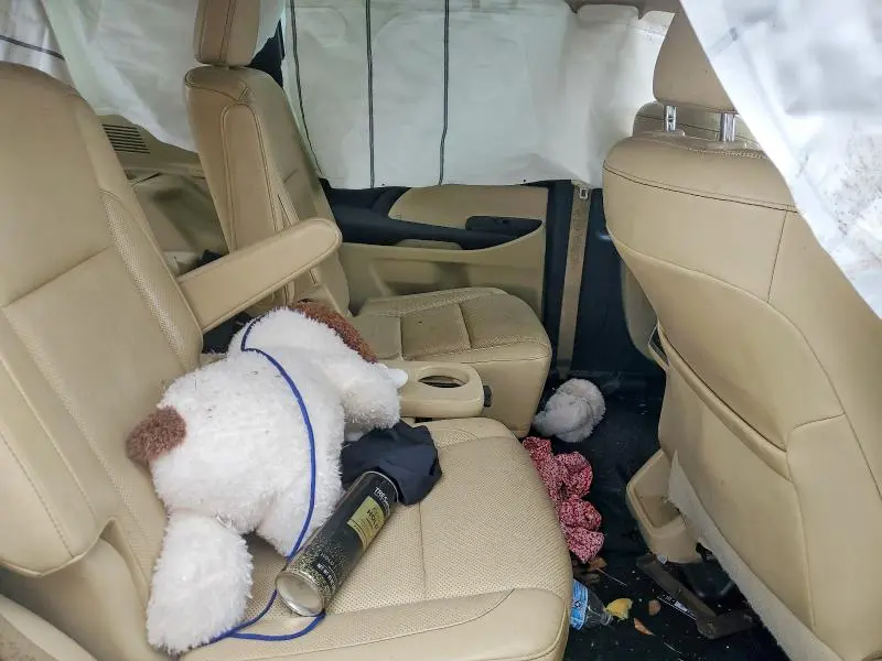 2015 TOYOTA HIGHLANDER LIMITED  