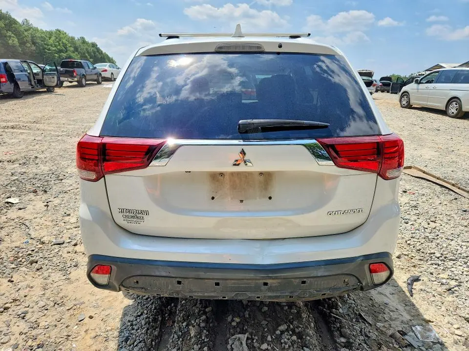 2019 MITSUBISHI OUTLANDER ES  