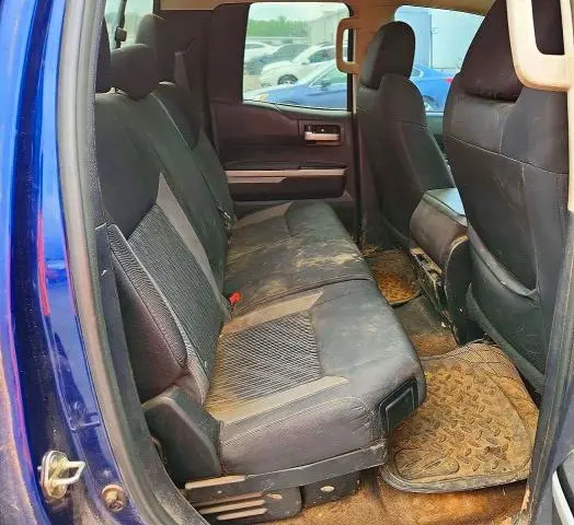 2015 TOYOTA TUNDRA SR5  