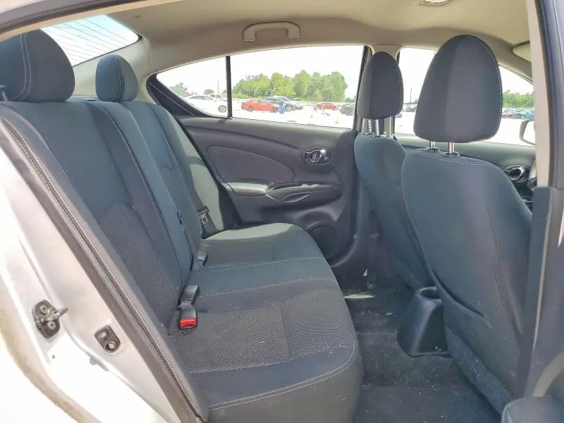 2015 NISSAN VERSA 1.6 SV  