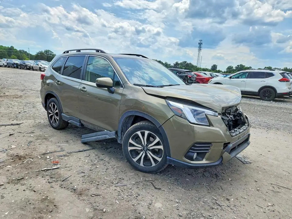 2023 SUBARU FORESTER LIMITED  