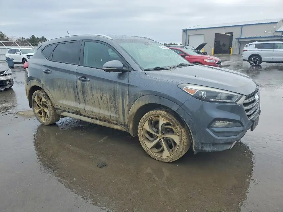 2017 HYUNDAI TUCSON SPORT  