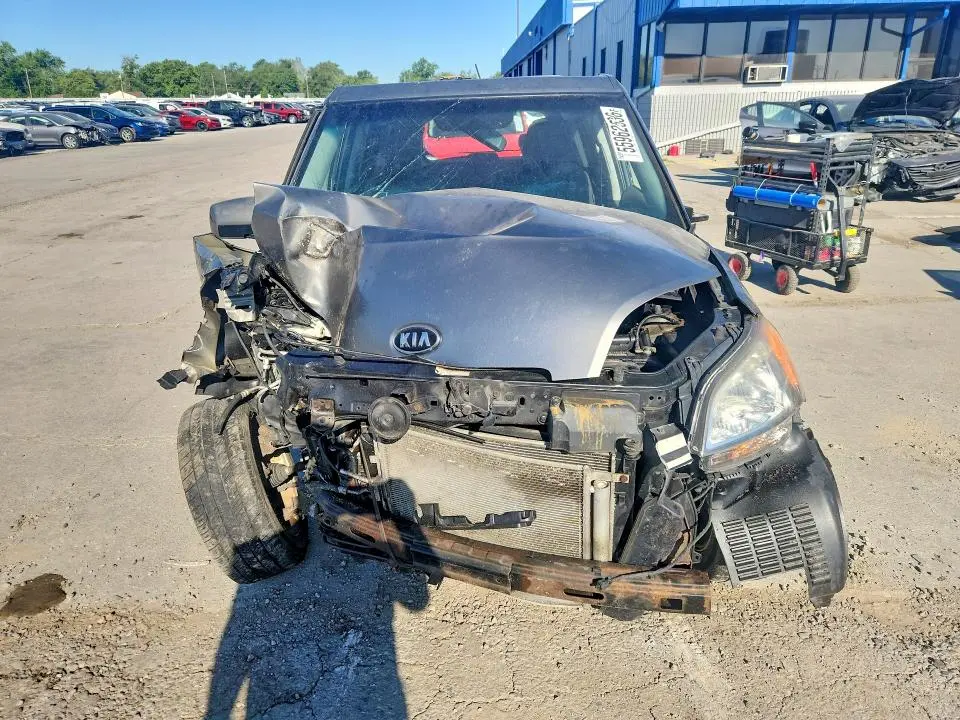 2010 KIA SOUL +  