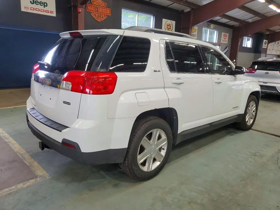 2011 GMC TERRAIN SLE  