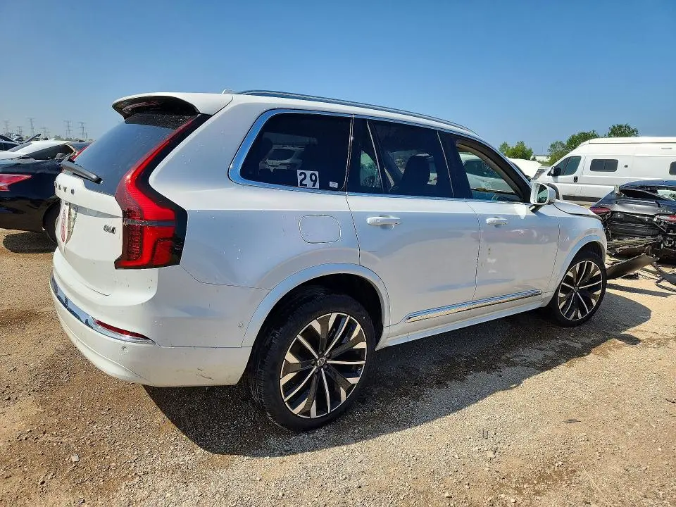 2026 VOLVO XC90 PLUS  
